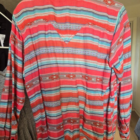 Ariat - Picture 2 of 4